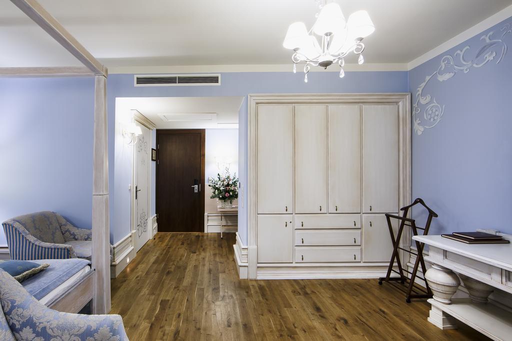 Hotel Krol Kazimierz Kazimierz Dolny Buitenkant foto